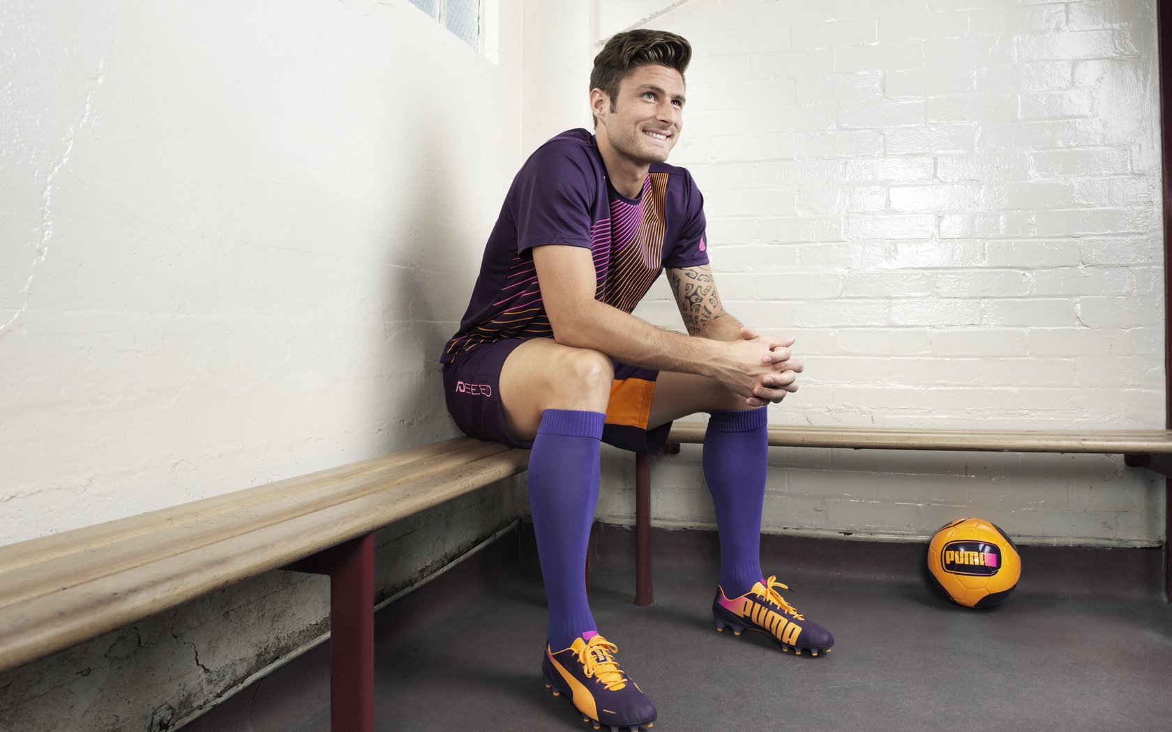 中超赛场灯光和草坪标准进一步提升保障比赛质量,中超比赛场地要求